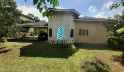 Casa com terreno de 2.300m²  em rua sem saída