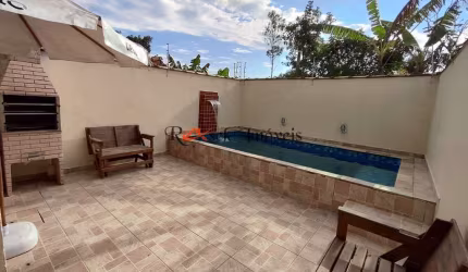 Casa com 2 quartos, Balneário Plataforma, Mongaguá - R$ 320 mil, Cod: 1482