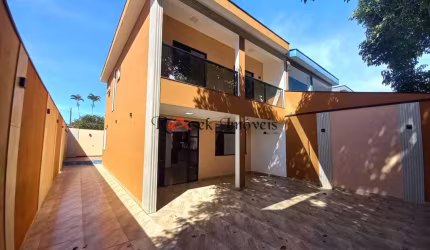 Sobrado com 3 quartos, Suarão, Itanhaém - R$ 730 mil, Cod: 1517