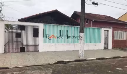 Casa com 3 quartos, Vila Loty, Itanhaém - R$ 350 mil, Cod: 1668