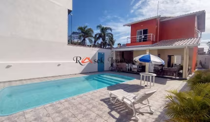 Casa com 3 dorms, Campos Elíseos, Itanhaém - R$ 640 mil, Cod: 1736
