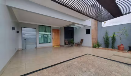 Casa à venda em Maringá, Jardim Liberdade, com 3 quartos, com 135.86 m²