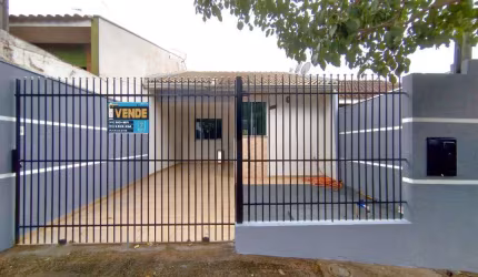 Casa à venda em Maringá, Jardim Andrade, com 3 quartos, com 70 m²