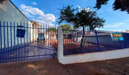 Casa à venda em Maringá, Parque Residencial Tuiuti, com 2 quartos, com 88 m²
