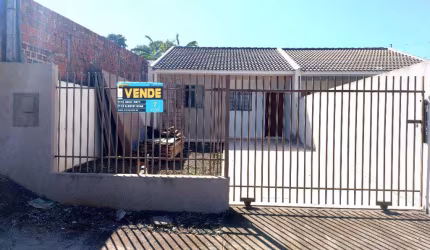 Casa à venda em Maringá, Parque Tarumã, com 2 quartos, com 55 m²