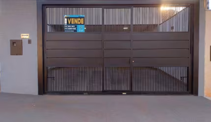 Casa à venda em Maringá, Jardim Três Lagoas, com 3 quartos, com 114 m²