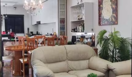 Sobrado para Venda em Maringá, Jardim Oriental, 4 dormitórios, 2 suítes, 1 banheiro, 2 vagas