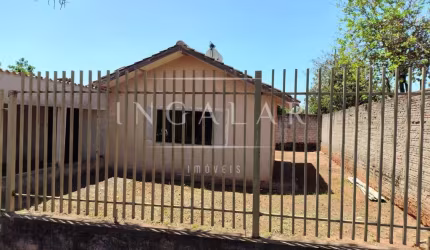 Casa para Venda em Maringá, Conjunto Habitacional Albino Meneguetti (Iguatemi), 2 dormitórios, 1 banheiro