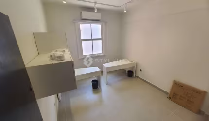 Sala comercial com 1 sala à venda na Rua Lucidio Lago, Méier, Rio de Janeiro, 13 m2 por R$ 65.000