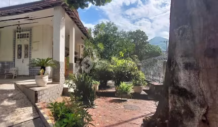 Casa com 6 quartos à venda na Rua Camarista Meier, Engenho de Dentro, Rio de Janeiro, 547 m2 por R$ 1.600.000