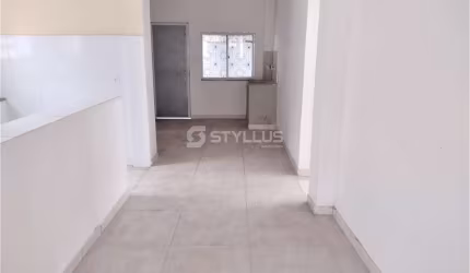Casa com 3 quartos à venda na Rua Aniba, Cascadura, Rio de Janeiro, 190 m2 por R$ 290.000