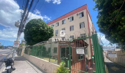 Apartamento com 3 quartos à venda na Rua Cândido Benício, Campinho, Rio de Janeiro, 54 m2 por R$ 160.000