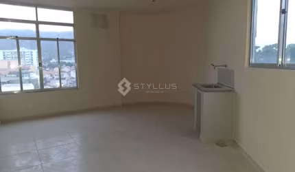 Sala comercial com 1 sala à venda na Rua Iguape, Cascadura, Rio de Janeiro, 23 m2 por R$ 65.000