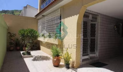 Casa com 3 quartos à venda na Rua Delfina Alves, Madureira, Rio de Janeiro, 298 m2 por R$ 550.000