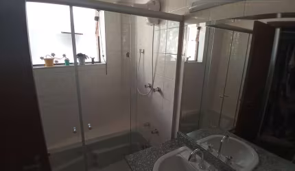 Venda | Casa 400m², 5 dormitórios, 3 suítes, 9 vagas, Ceminário