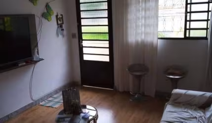 Venda | Casa assobradada com 315m², 7 dormitórios, quintal com churrasqueira, 1 vaga, Jardim do Tiro