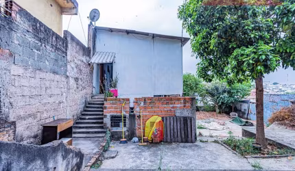 Venda | Terreno com 380m², Declive, 2 Casas no Quintal, 4 Vagas, Itaberaba, São Paulo/SP.