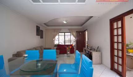 Venda | Sobrado com 200m², 3 dormitórios, 1 suíte, 2 vagas, Vila Portugal