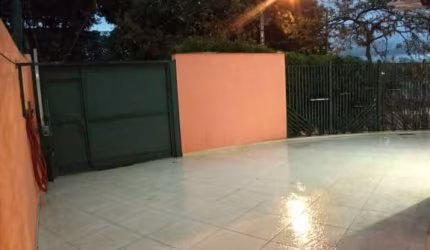 Venda I casa sobrado 3 dormitórios, 2 banheiros, 5 vagas