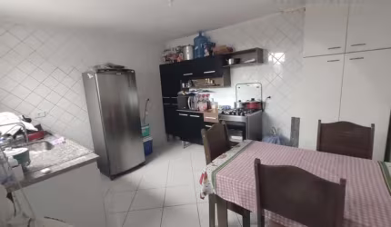 Venda | Terreno 190M² com 3 casas de 2 dormitórios, sala, cozinha, banheiro, quintal, 3 vagas, Piqueri