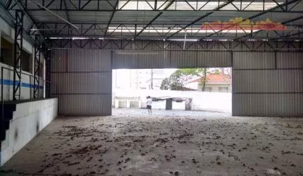 Locação | Galpão e escritório 636m², 4WC, 10 vagas, Piqueri