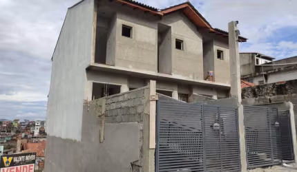 Venda | Sobrados novos com 100m², 2 suítes, 1WC, 2 vagas, Serpa