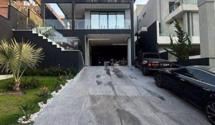 Casa com 3 dormitórios à venda, 300 m² por R$ 4.200.000,00 - Parque Residencial Itapeti - Mogi das Cruzes/SP