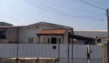 Casa com 4 dormitórios à venda, 153 m² por R$ 371.000,00 - Vila Pedroso - Votorantim/SP