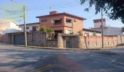 Casa com 3 dormitórios à venda por R$ 980.000,00 - Jardim Leocádia - Sorocaba/SP