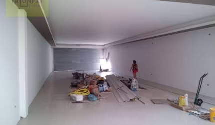 Salão à venda, 350 m² por R$ 3.000.000,00 - Centro - Salto/SP