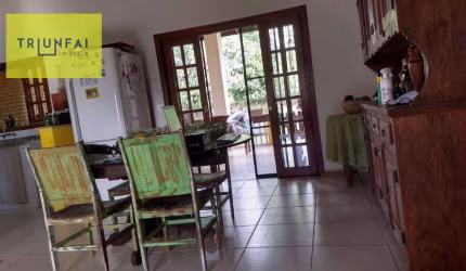 Chácara com 4 dormitórios à venda, 1940 m² por R$ 860.000,00 - Condomínio Portal das Laranjeiras - Araçoiaba da Serra/SP