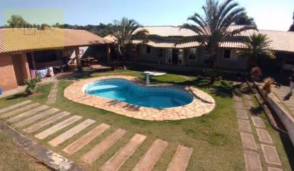 Casa com 2 dormitórios à venda, 300 m² por R$ 980.000,00 - Condomínio Terras de São Francisco - Salto de Pirapora/SP