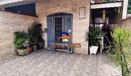 Casa Totalmente Revestida! Ótima Localização!