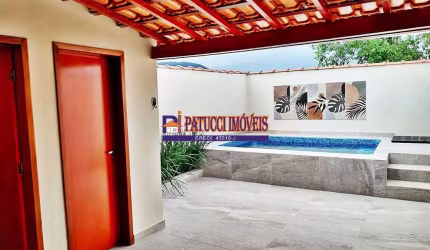 Linda Casa com Piscina - Conforto e Lazer!