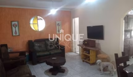 Casa com 2 quartos, Champirra - Jundiaí