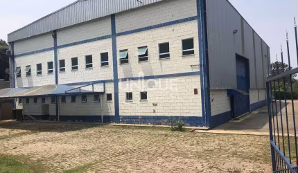 Galpão com 3 quartos, Pinhal - Cabreúva