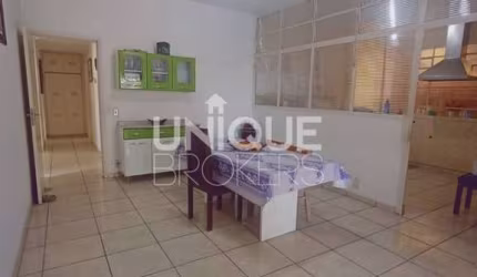 Casa com 3 quartos, Vila Vianelo - Jundiaí