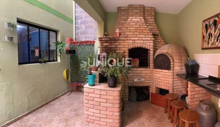 Casa Com 4 Dormitórios À Venda, 204 M² no Eloy Chaves - Jundiaí/Sp