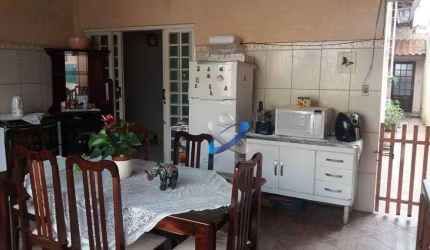 Casa com 3 dormitórios à venda, 200 m² por R$ 522.000,00 - Vila Santos - Caçapava/SP