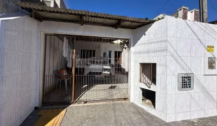 Casa Geminada no Santa Regina