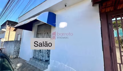 IMÓVEL COM 04 CASAS E UM SALÃO COMERCIAL À VENDA NA VILA JUNDIAINÓPOLIS - JUNDIAÍ/SP
