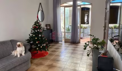 CASA TÉRREA COM EDÍCULA PARA VENDA E LOCAÇÃO - BAIRRO VIANELO - JUNDIAÍ/SP