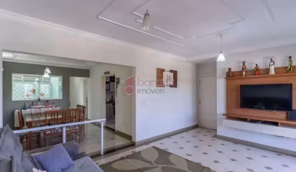 CASA COM 3 QUARTOS E SUÍTE À VENDA NO BAIRRO JARDIM FLORESTAL EM JUNDIAÍ/SP
