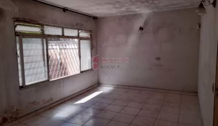 CASA TÉRREA À VENDA NO BAIRRO PARQUE DO COLÉGIO EM JUNDIAÍ/SP - ÓTIMO LOCAL