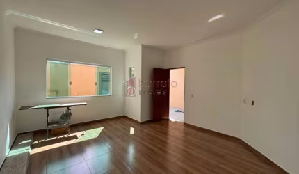 CASA SOBRADO COM 03 QUARTOS À VENDA NO LOTEAMENTO RESIDENCIAL CANTO DAS AVES II - JUNDIAÍ/SP