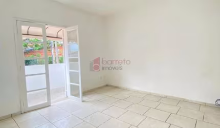 CASA COM PISCINA DISPONÍVEL PARA VENDA E LOCAÇÃO NO BAIRRO JARDIM EUROPA EM CAMPO LIMPO PAULISTA/SP