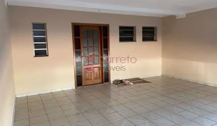 CASA À VENDA, BAIRRO VILA GALVÃO, JUNDIAÍ