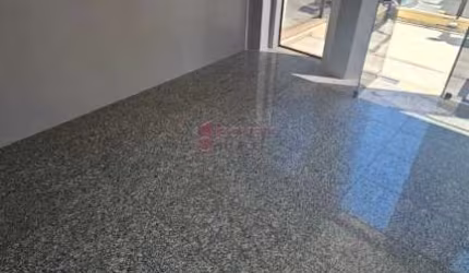 SALA COMERCIAL TÉRREA PARA LOCAÇÃO OU VENDA NO EDIFÍCIO LIBERAL CENTURY EM JUNDIAÍ/SP