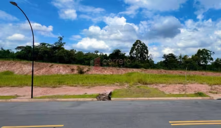 TERRENO PLANO À VENDA NO CONDOMÍNIO PORTAL DOS LAGOS EM JUNDIAÍ/SP
