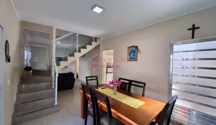 CASA SOBRADO COM 04 QUARTOS À VENDA NA VILA ALVORADA - JUNDIAÍ/SP
